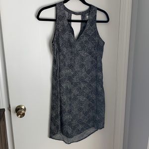 Black and white pattern dress